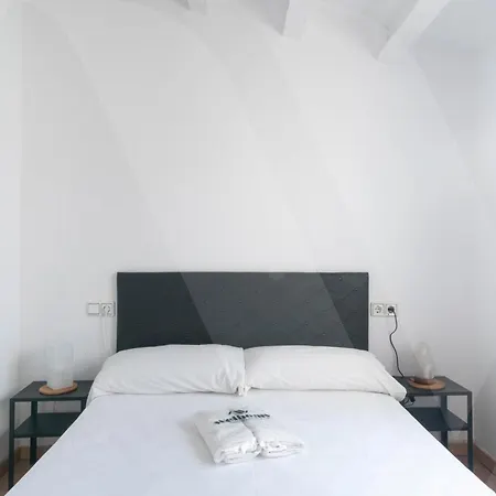 Belle Maison Puig Rom By Welhomy * Roses