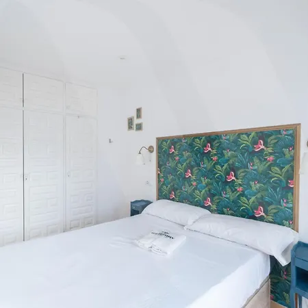 Belle Maison Puig Rom By Welhomy * Roses
