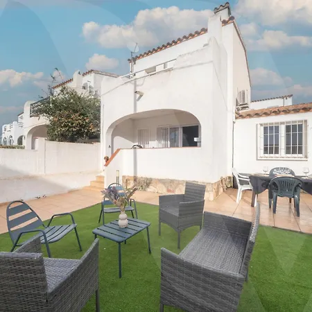 Belle Maison Puig Rom By Welhomy Holiday home *