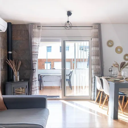Belle Maison Puig Rom By Welhomy Roses