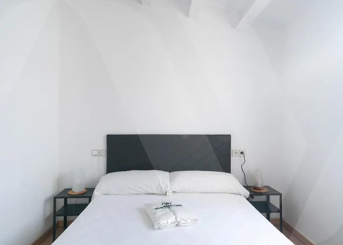 Belle Maison Puig Rom By Welhomy * Roses