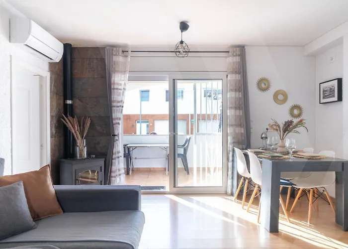 Belle Maison Puig Rom By Welhomy Roses